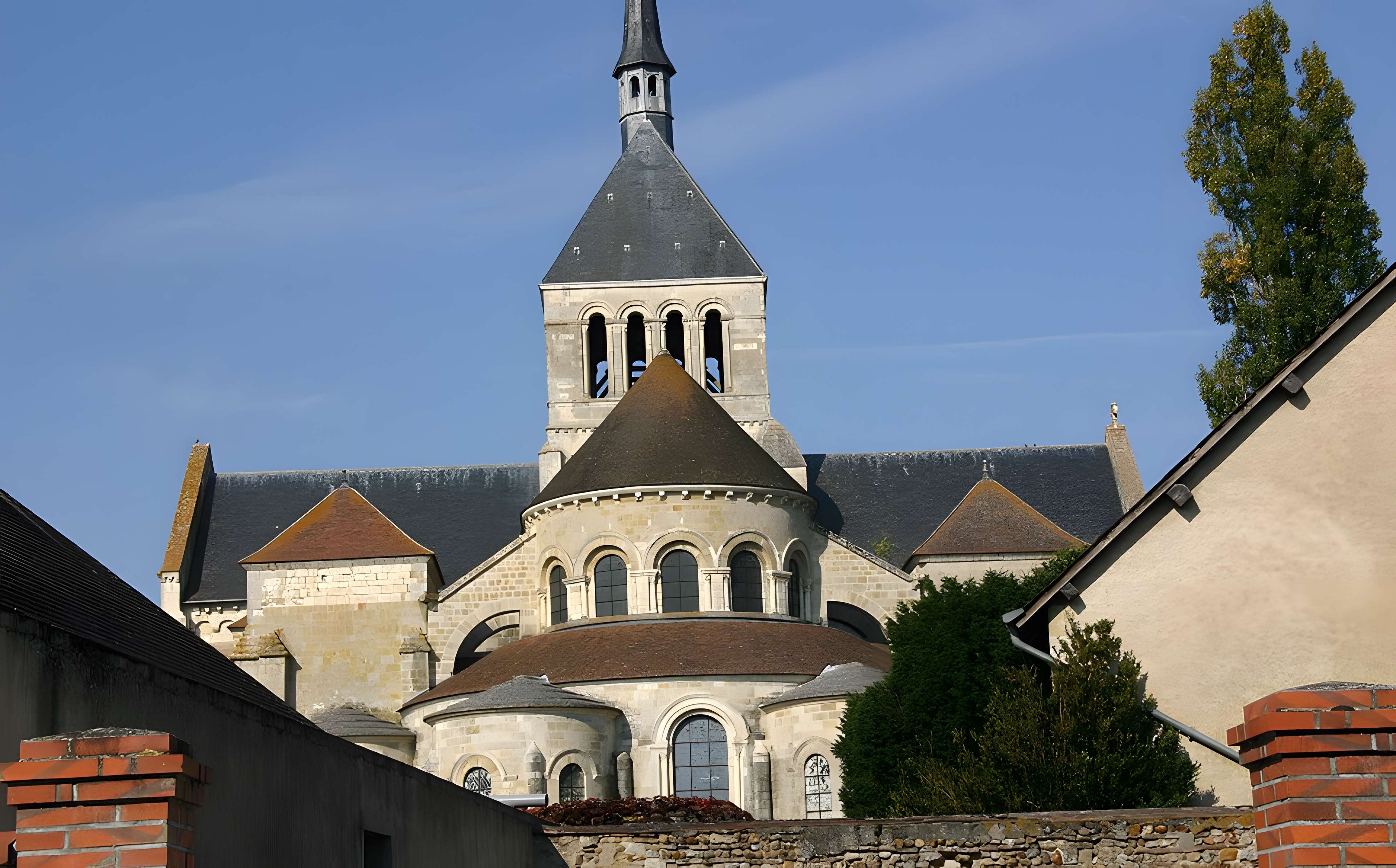 Abbaye Saint-Benoît de Saint-Benoît-sur-Loire