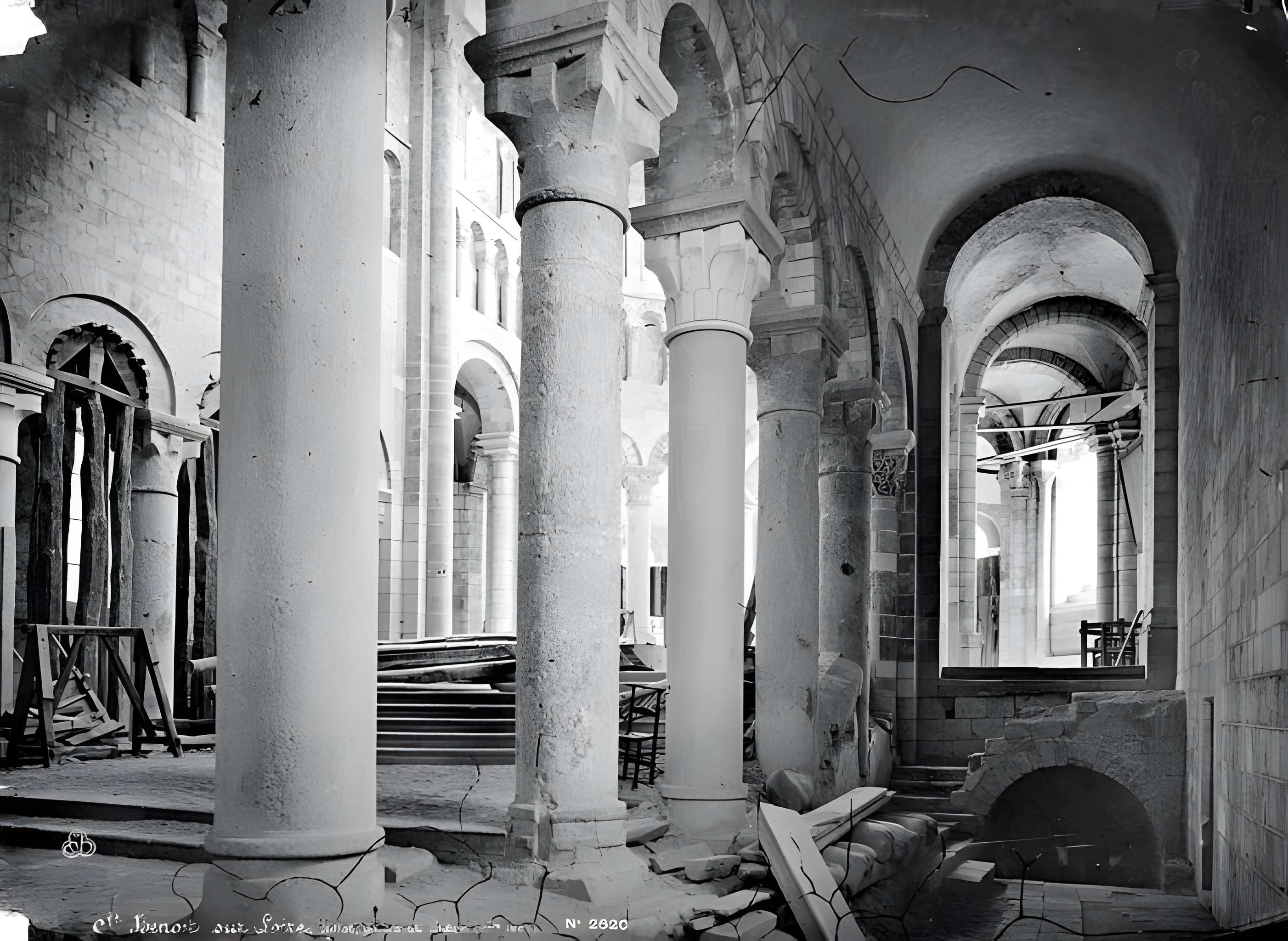 Abbaye Saint-Benoît de Saint-Benoît-sur-Loire