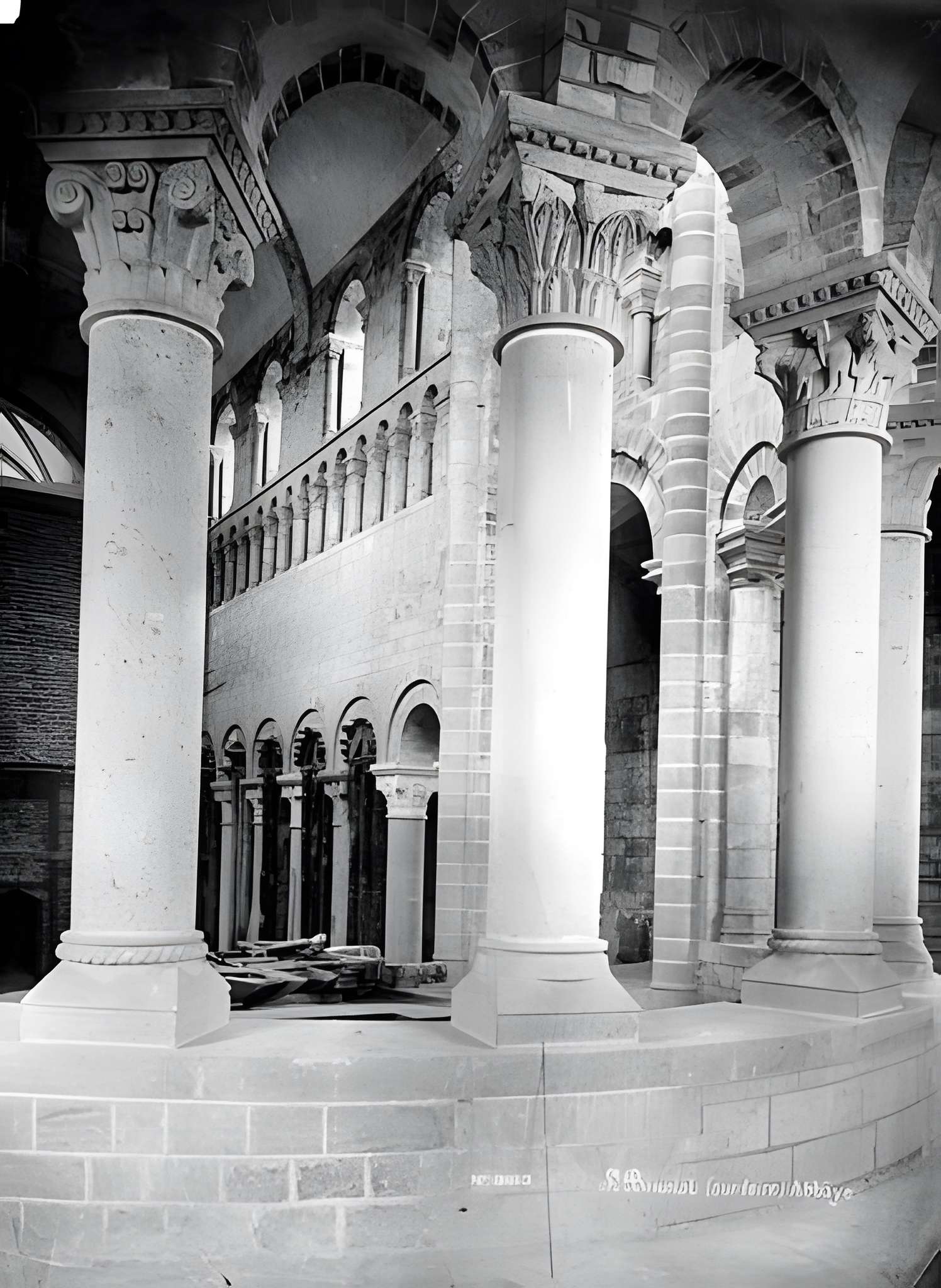 Abbaye Saint-Benoît de Saint-Benoît-sur-Loire