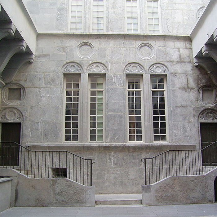 Photo de Hôtel de Croy-Chasnel et de Pierre Bucher à Grenoble