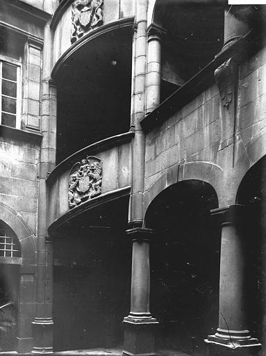 Hôtel de Fontenilhes à Clermont-Ferrand