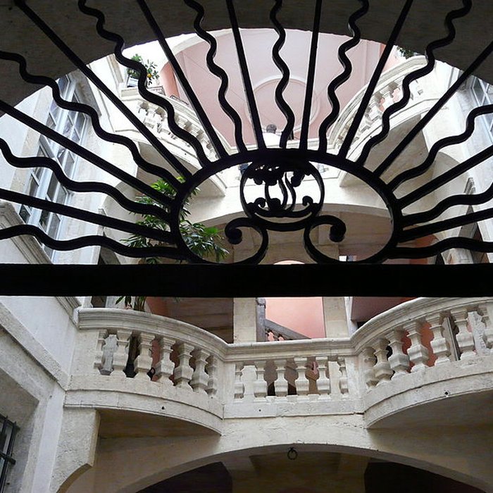 Photo de Hôtel de Fontfroide à Nîmes