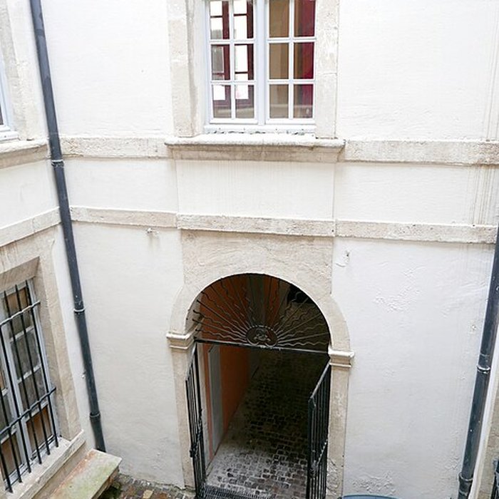 Photo de Hôtel de Fontfroide à Nîmes