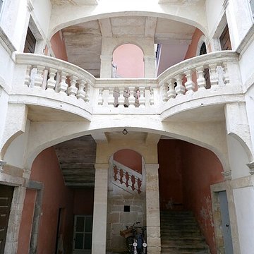 Hôtel de Fontfroide à Nîmes