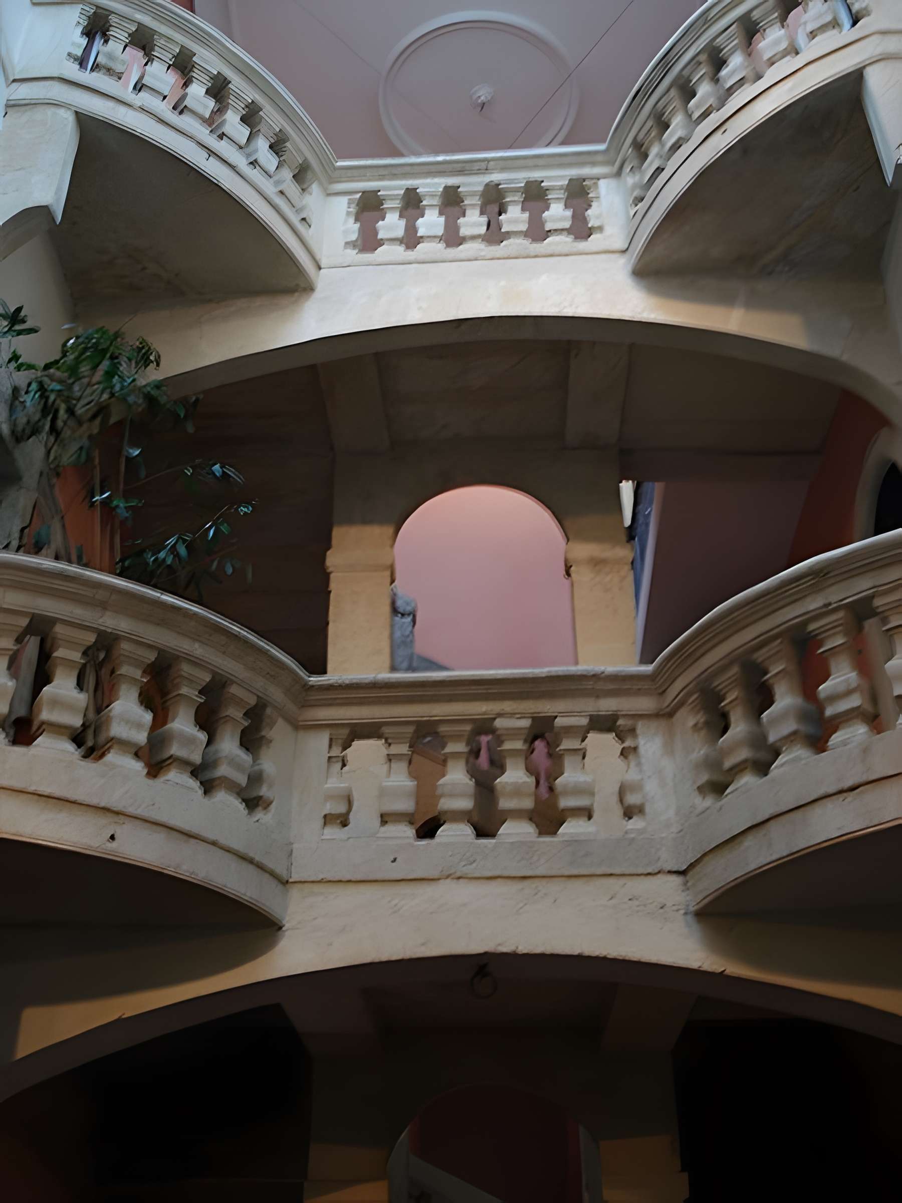 Hôtel de Fontfroide à Nîmes