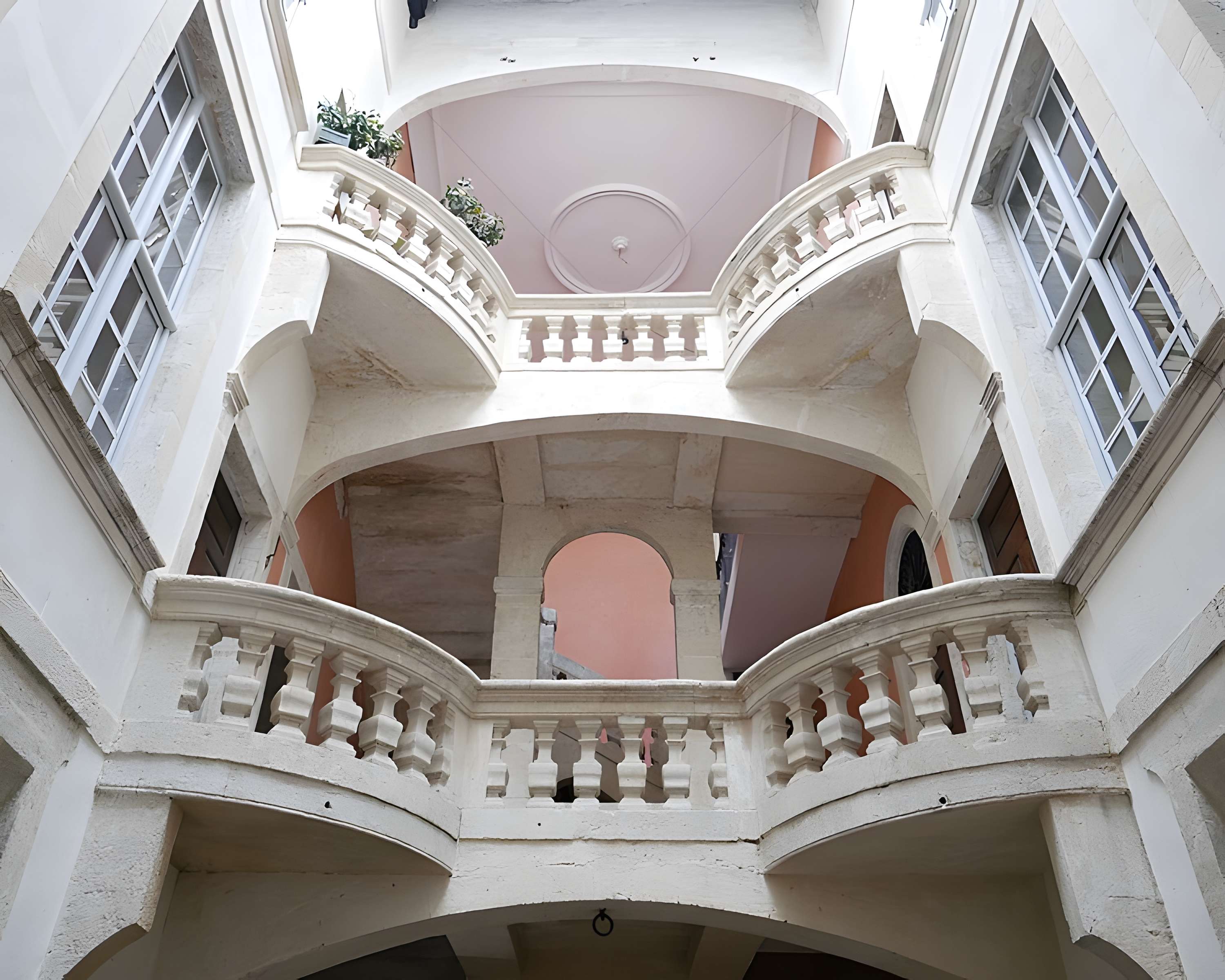 Hôtel de Fontfroide à Nîmes