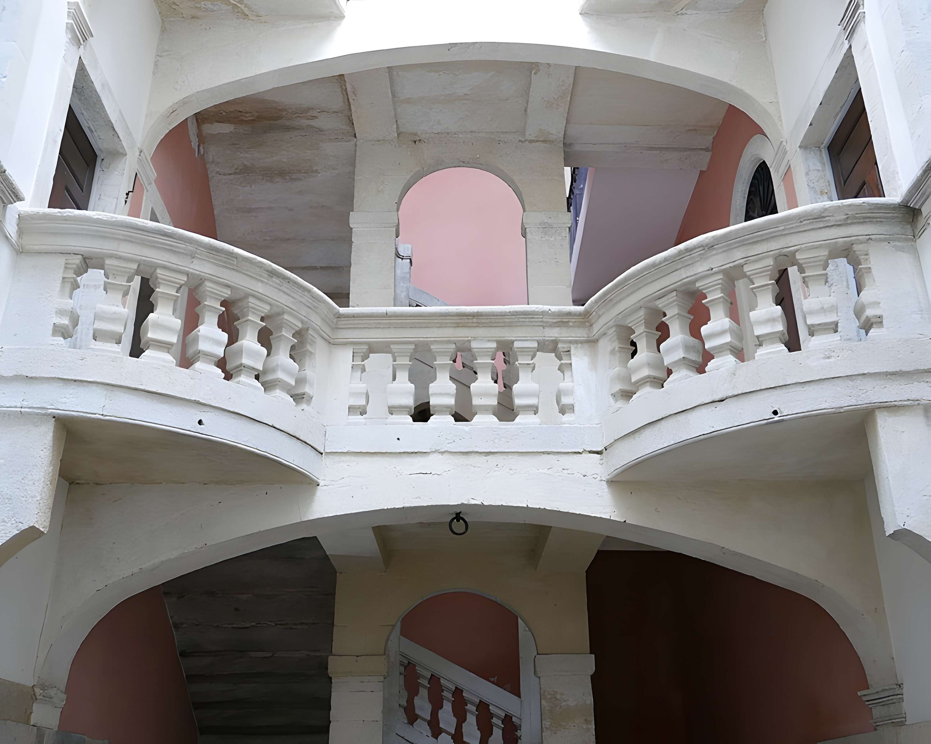 Hôtel de Fontfroide à Nîmes