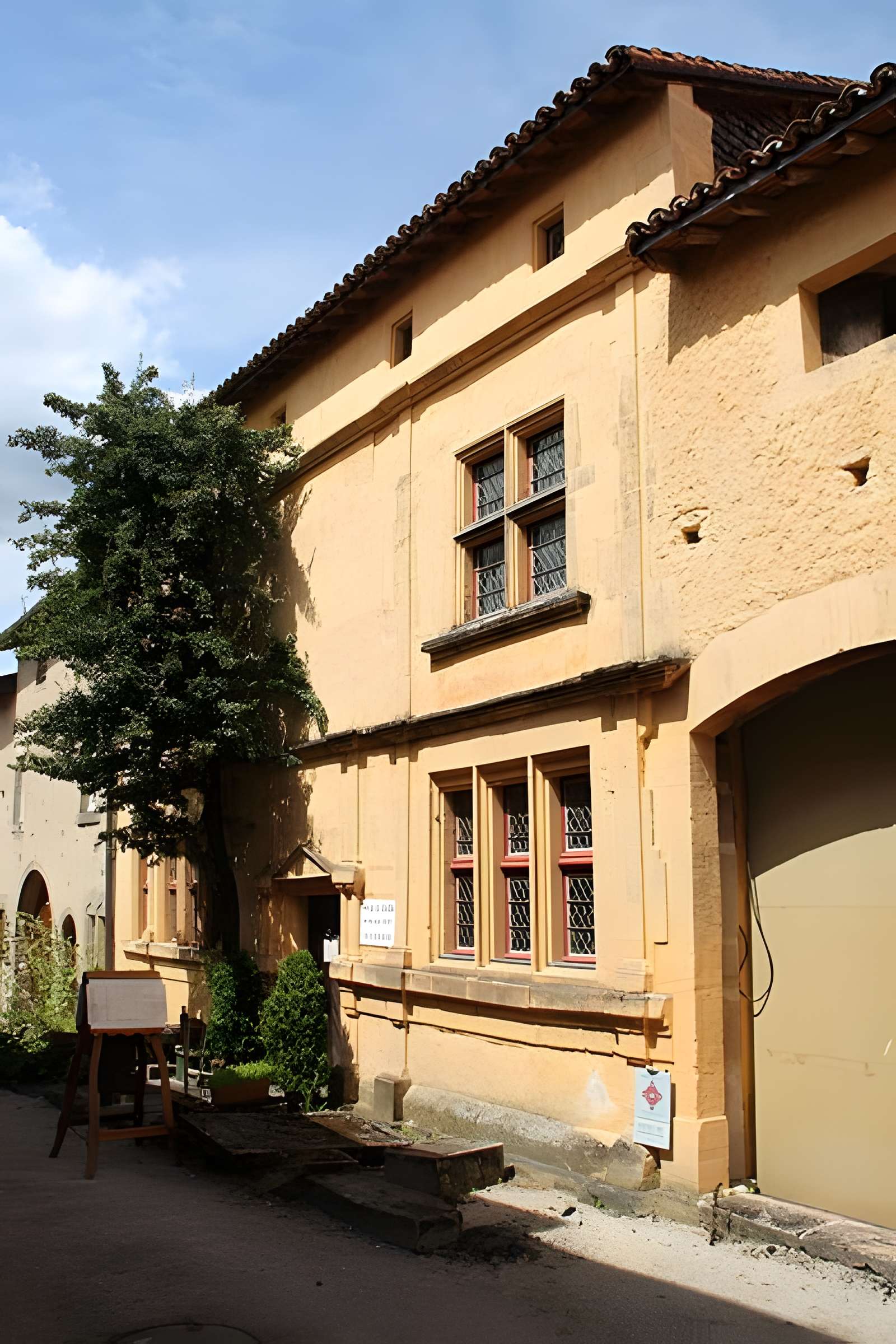 Hôtel de Lignéville à Châtillon-sur-Saône 