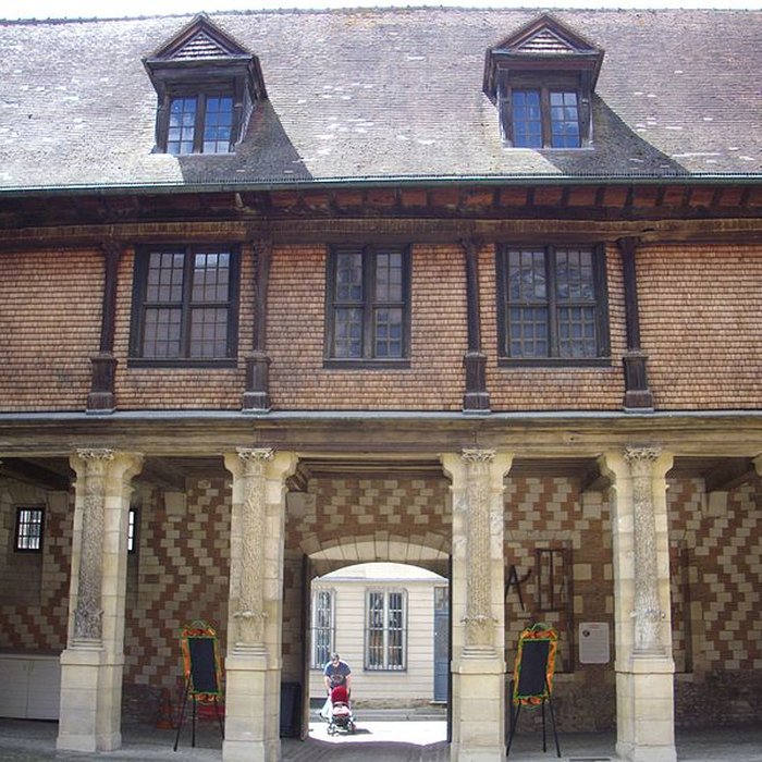 Photo de Hôtel de Mauroy à Troyes