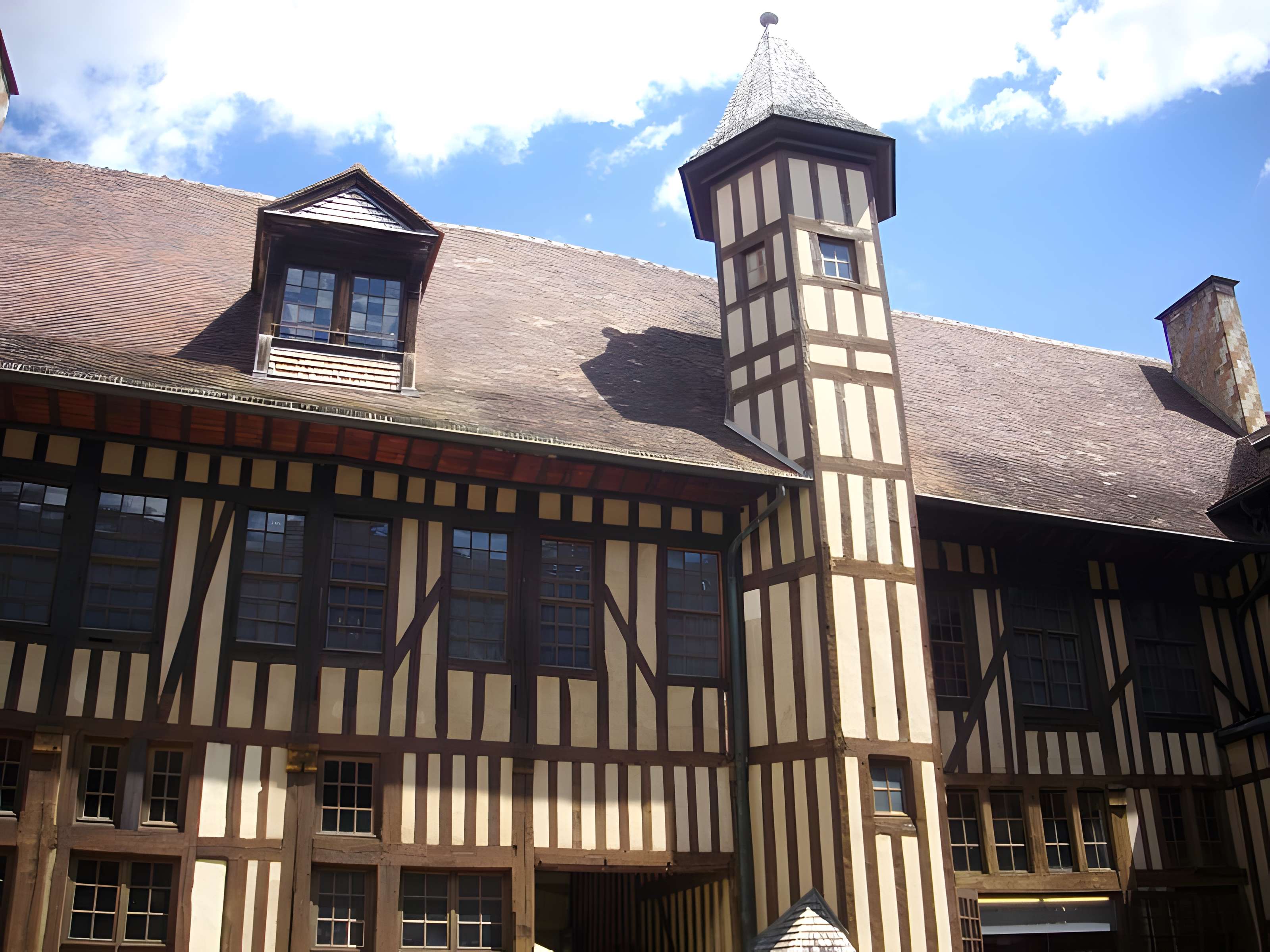 Hôtel de Mauroy à Troyes