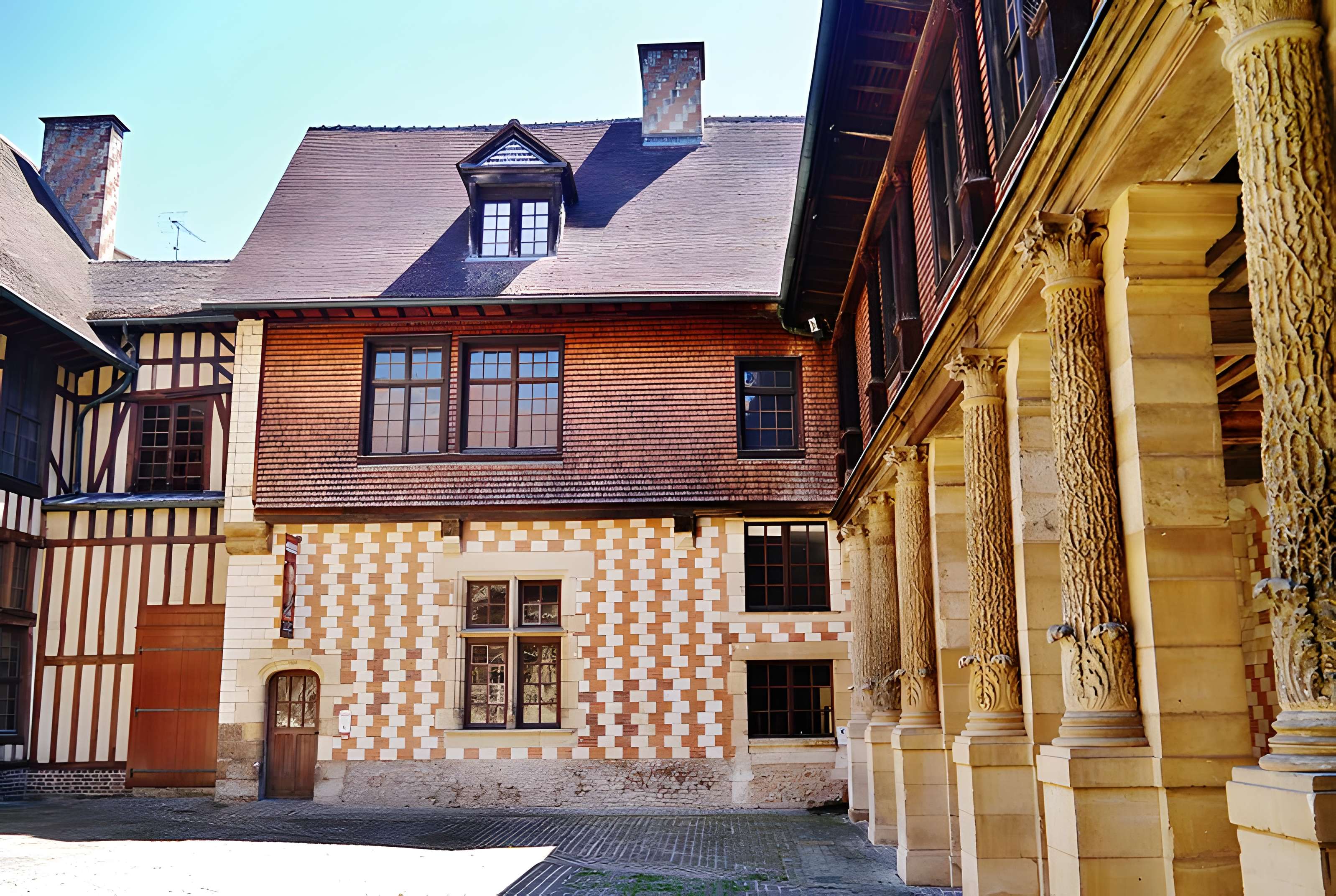 Hôtel de Mauroy à Troyes