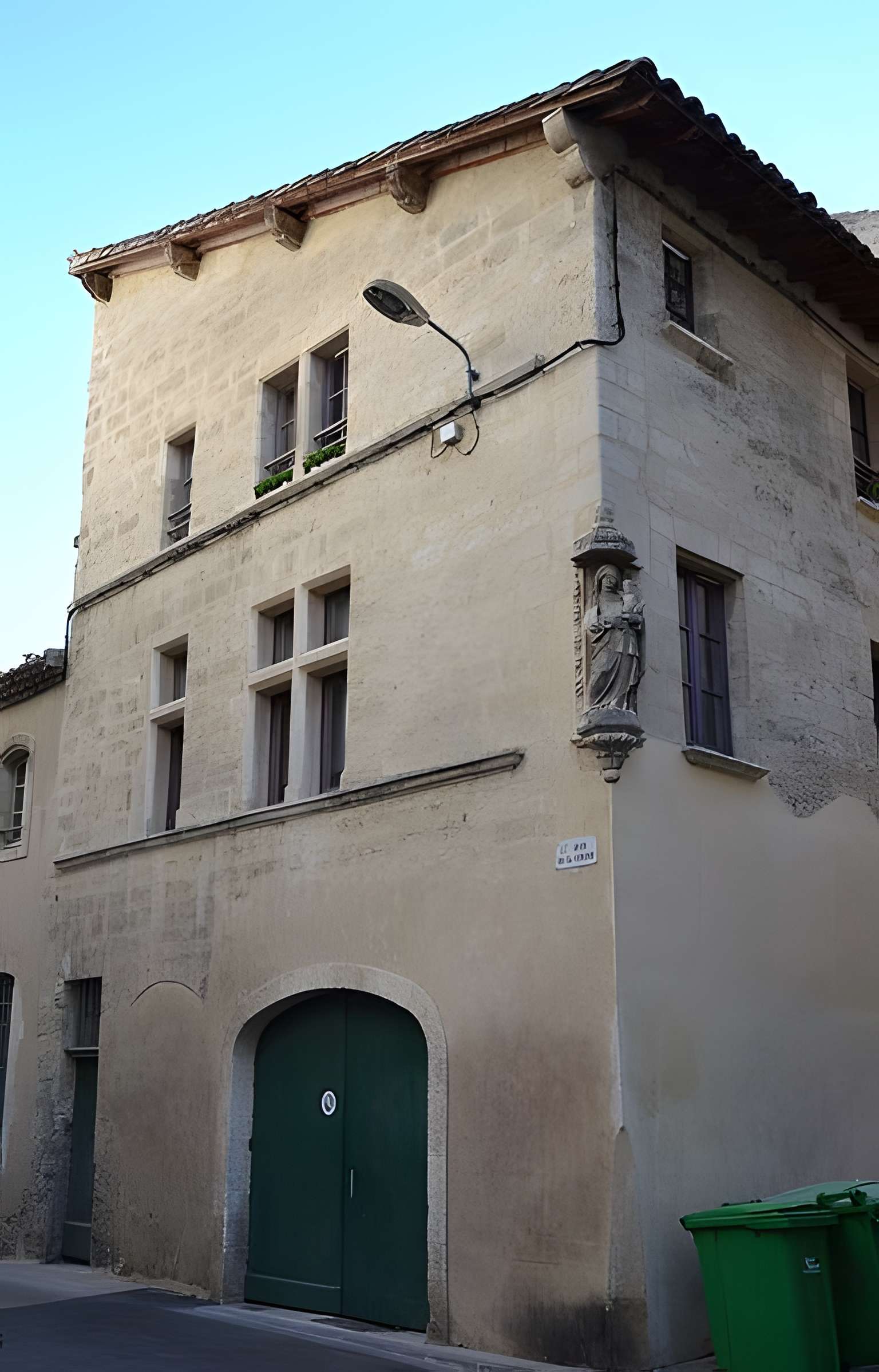 Hôtel de Valabrègue à Avignon 