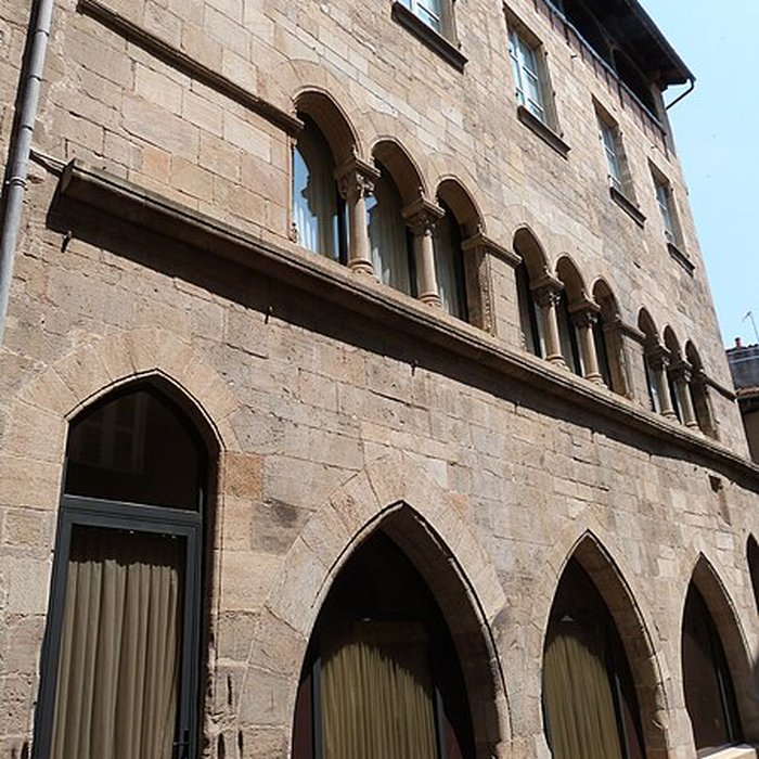 Photo de Hôtel de Viguier dAuglanat à Figeac