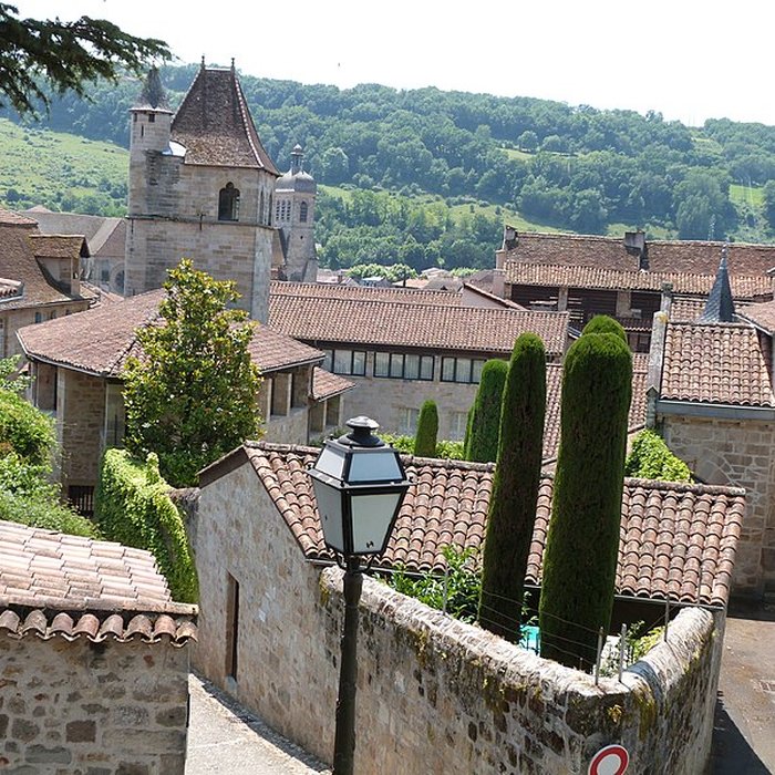 Photo de Hôtel de Viguier dAuglanat à Figeac