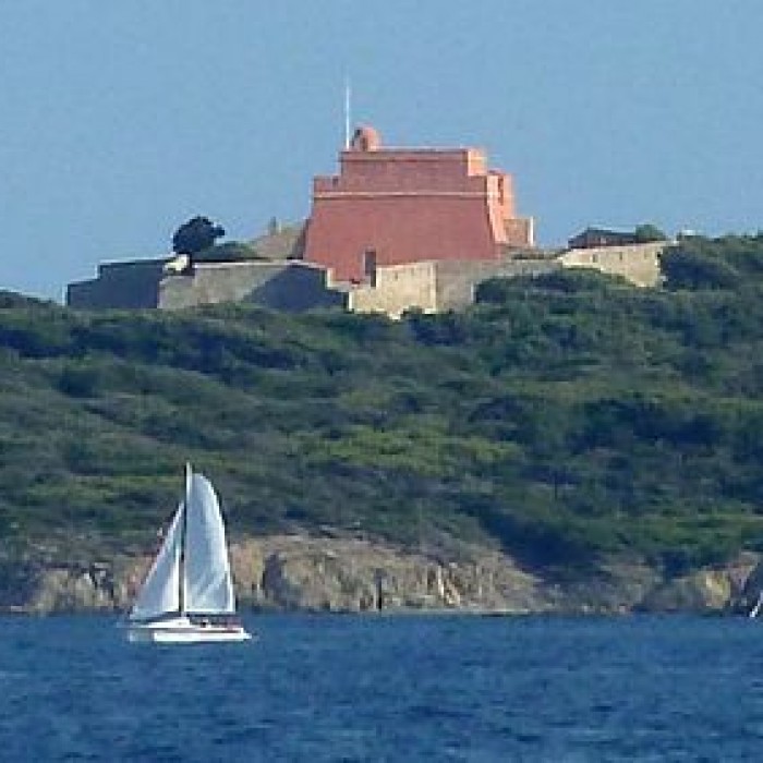 Photo de Fort du Grand Langoustier