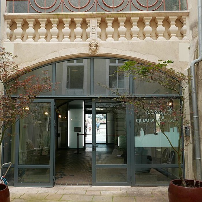 Photo de Hôtel de ville de Bagnols-sur-Cèze