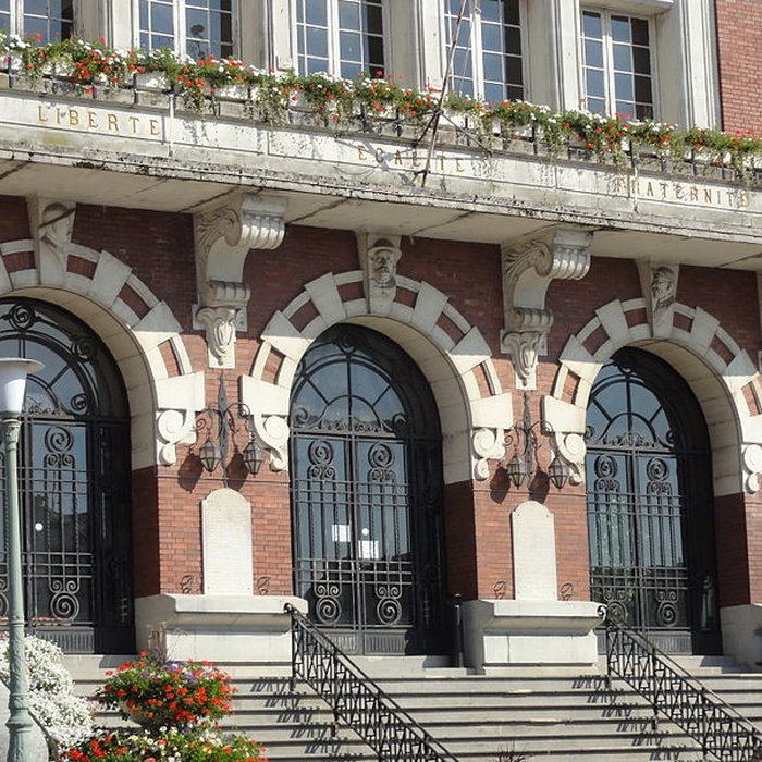 Photo de Hôtel de ville de Bruay-la-Buissière