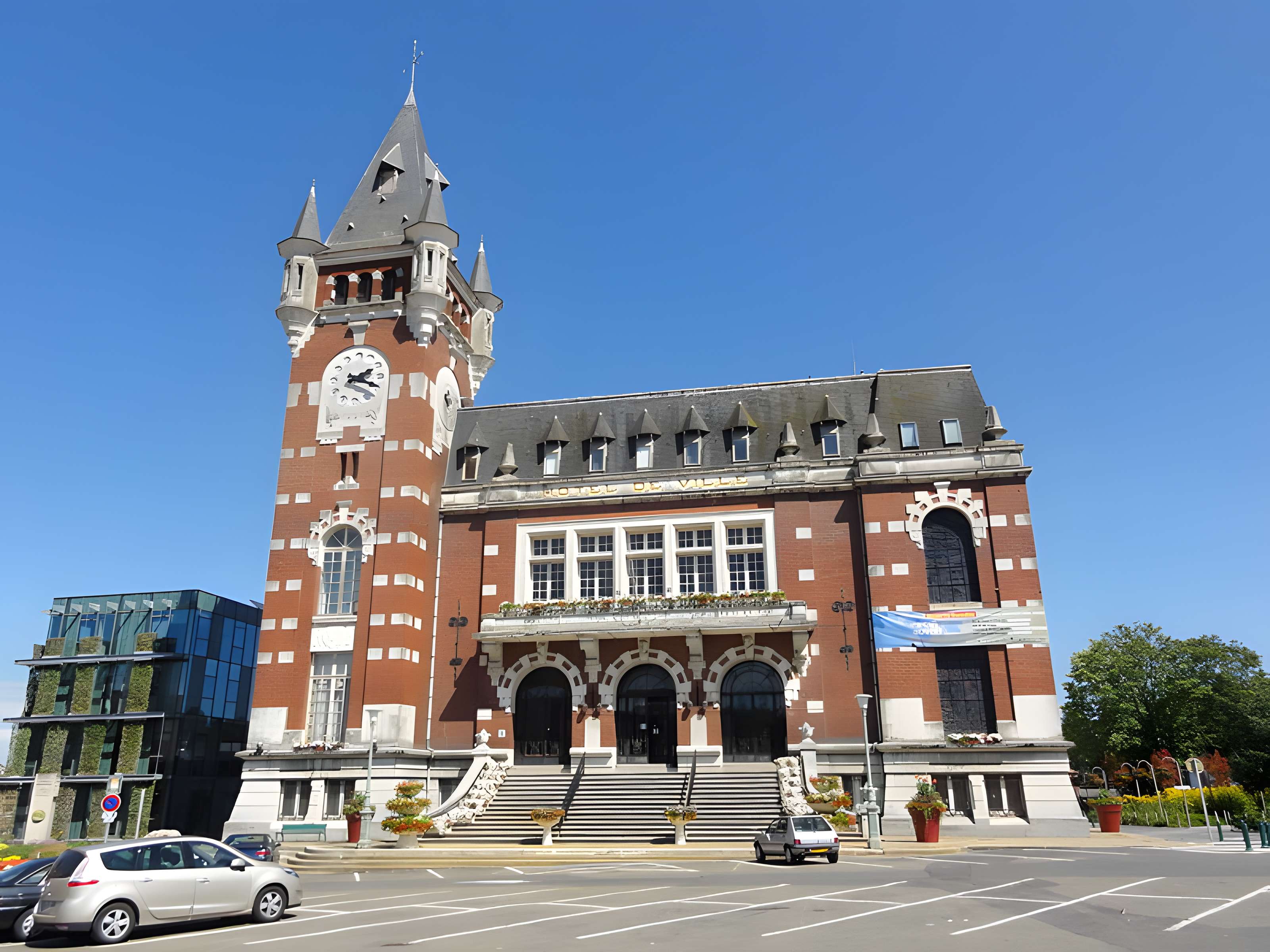 Hôtel de ville de Bruay-la-Buissière