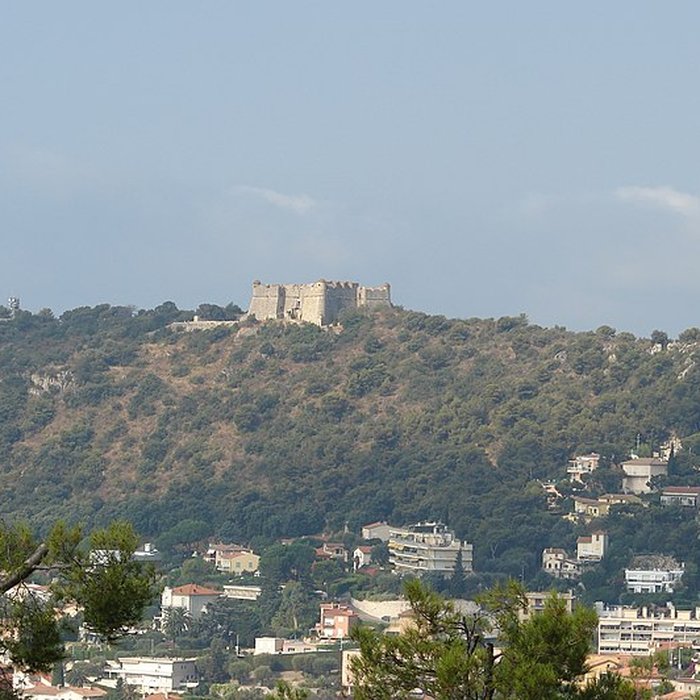 Photo de Fort du mont Alban