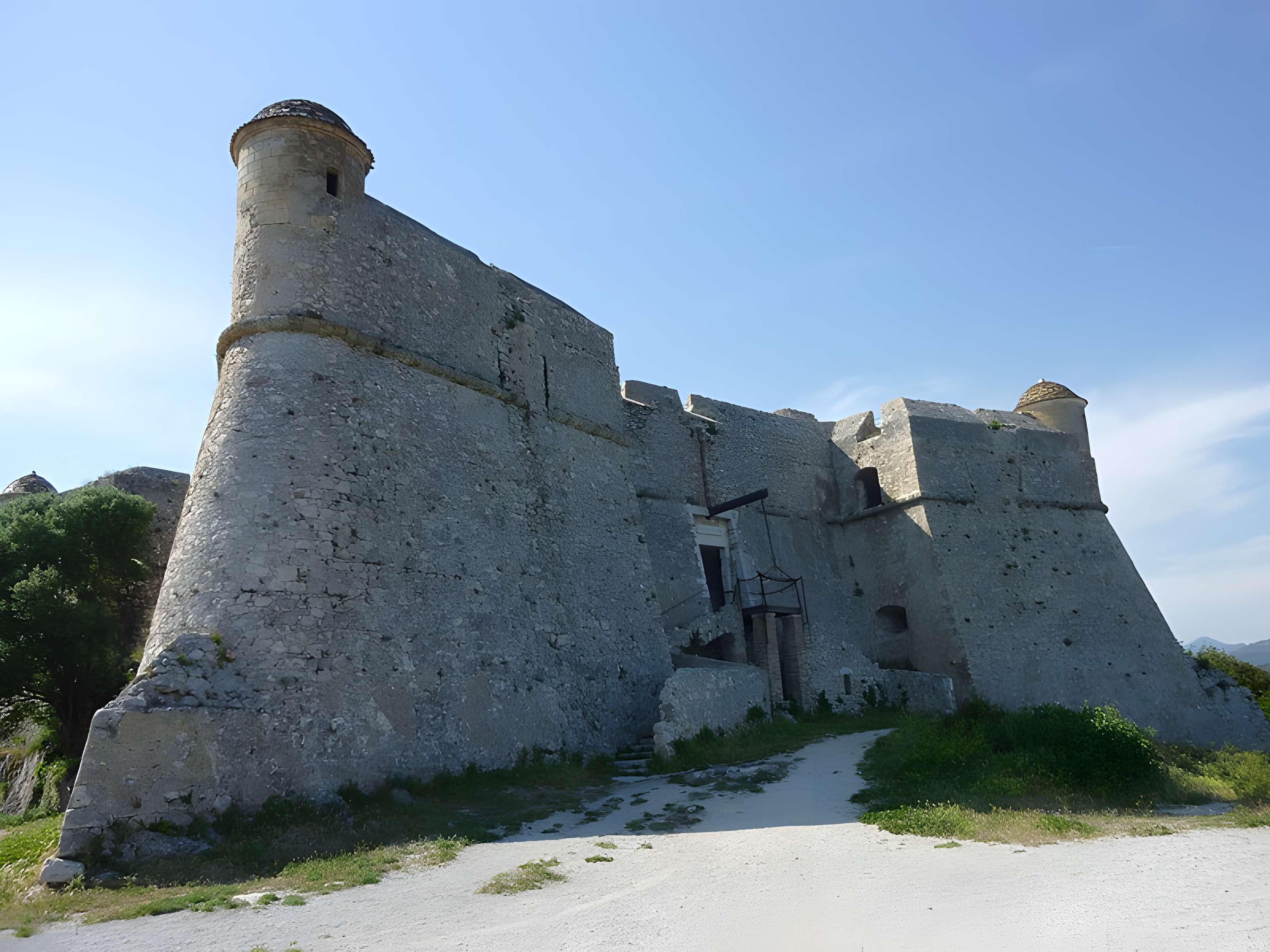 Fort du mont Alban