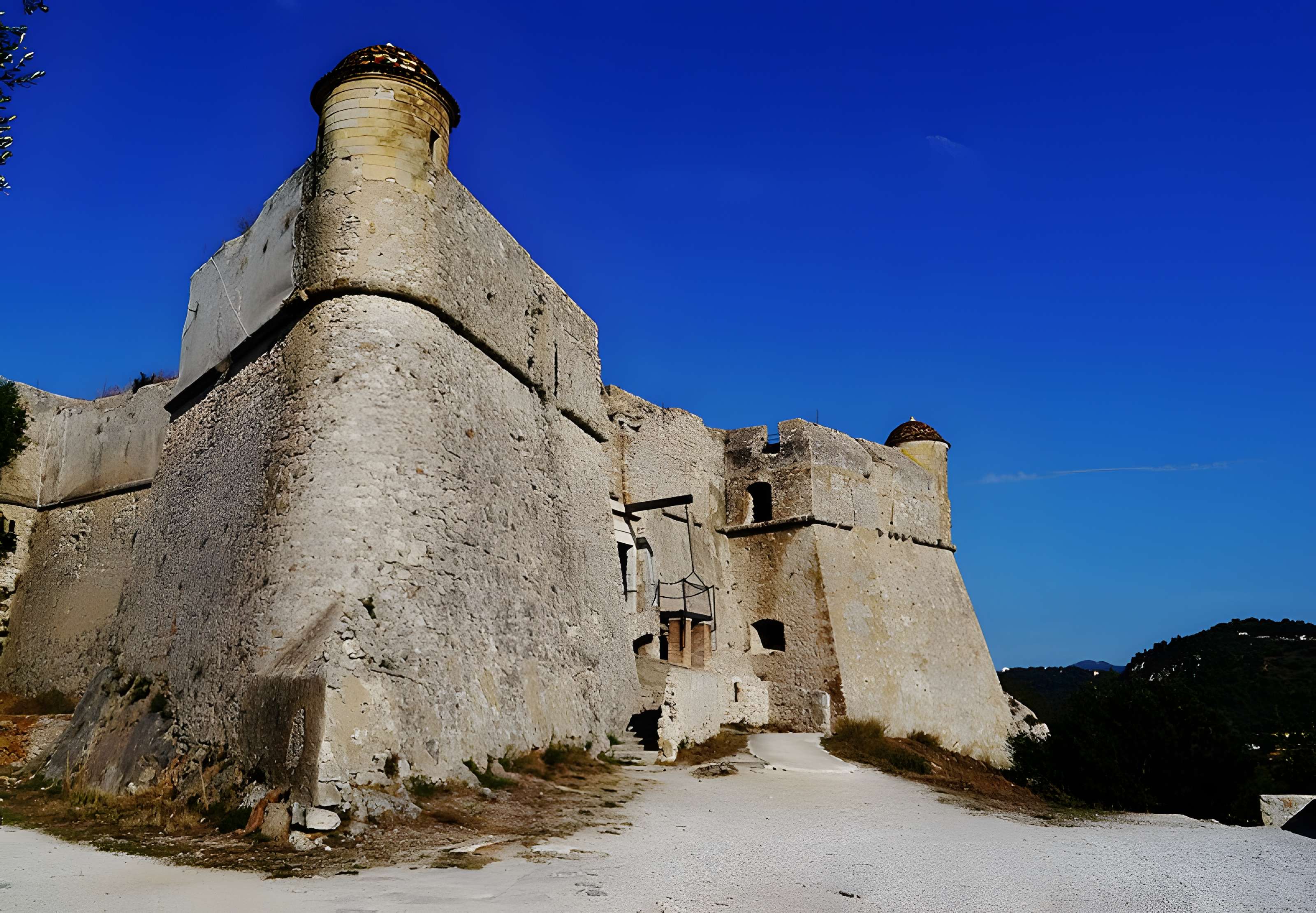 Fort du mont Alban