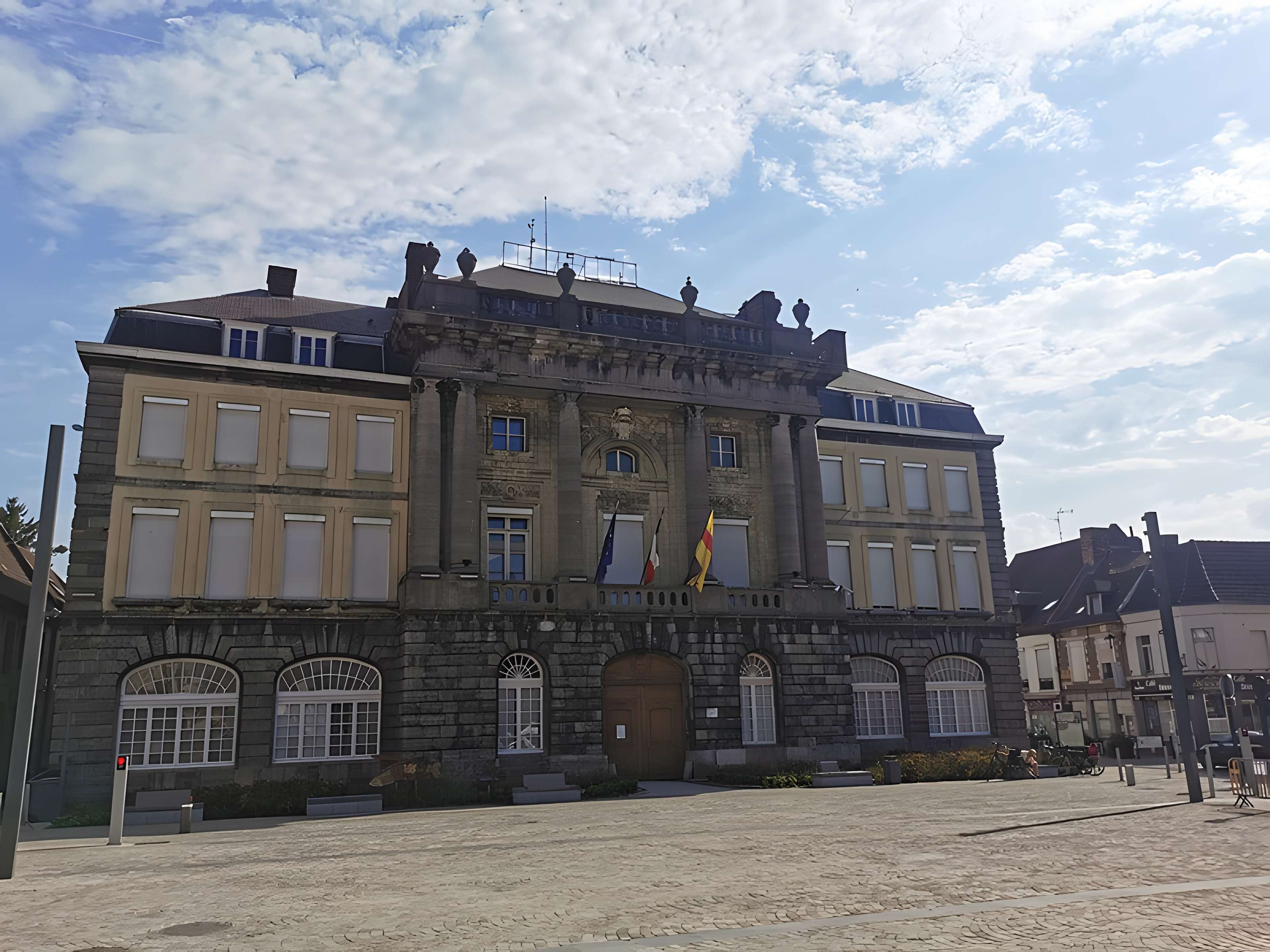 Hôtel de ville de Condé-sur-l'Escaut
