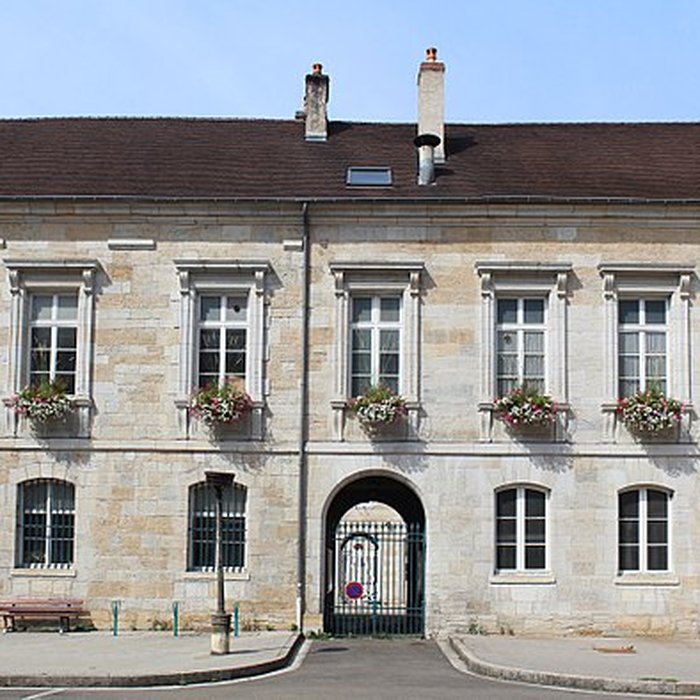 Photo de Hôtel de ville de Lons-le-Saunier