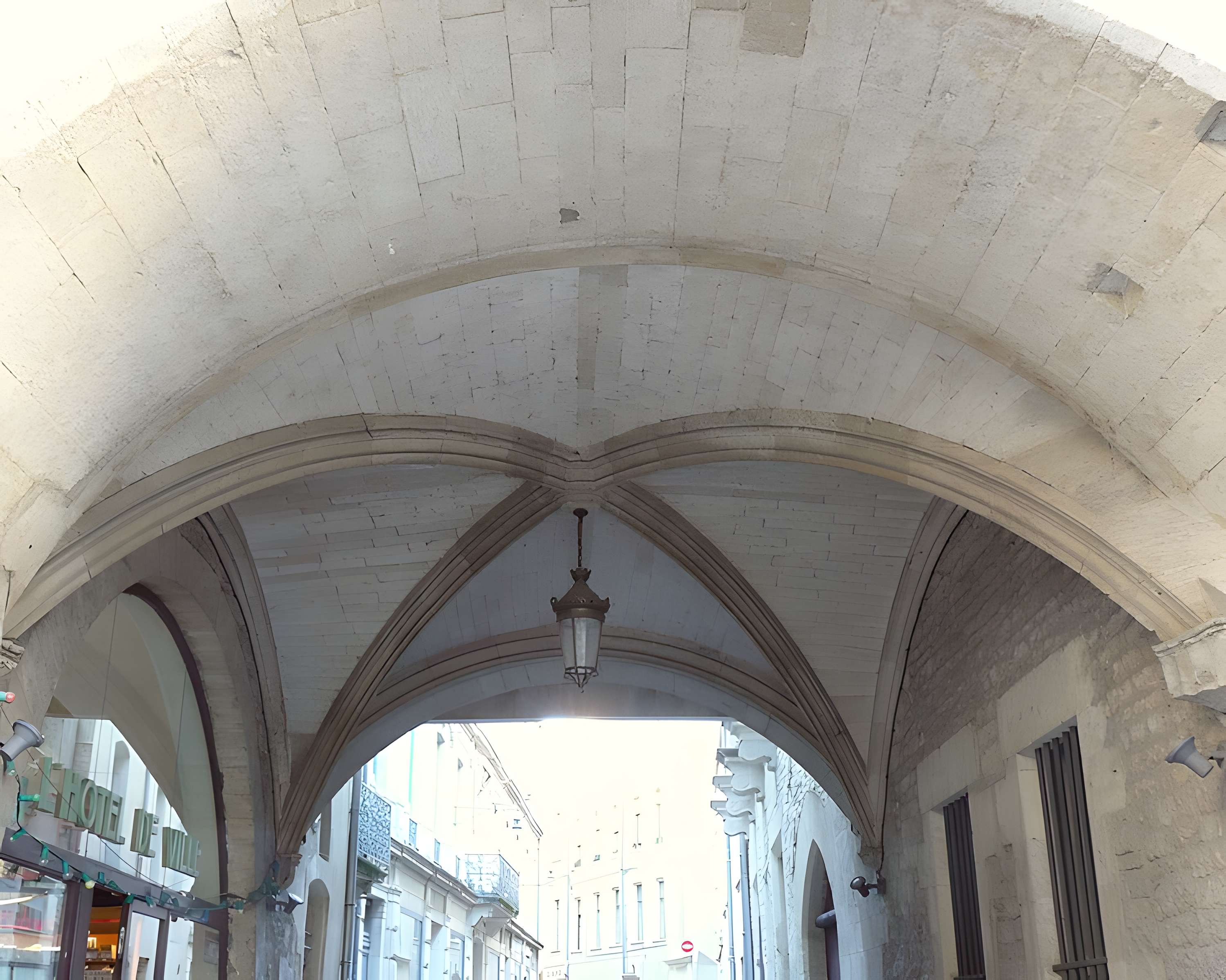 Hôtel de ville de Nîmes