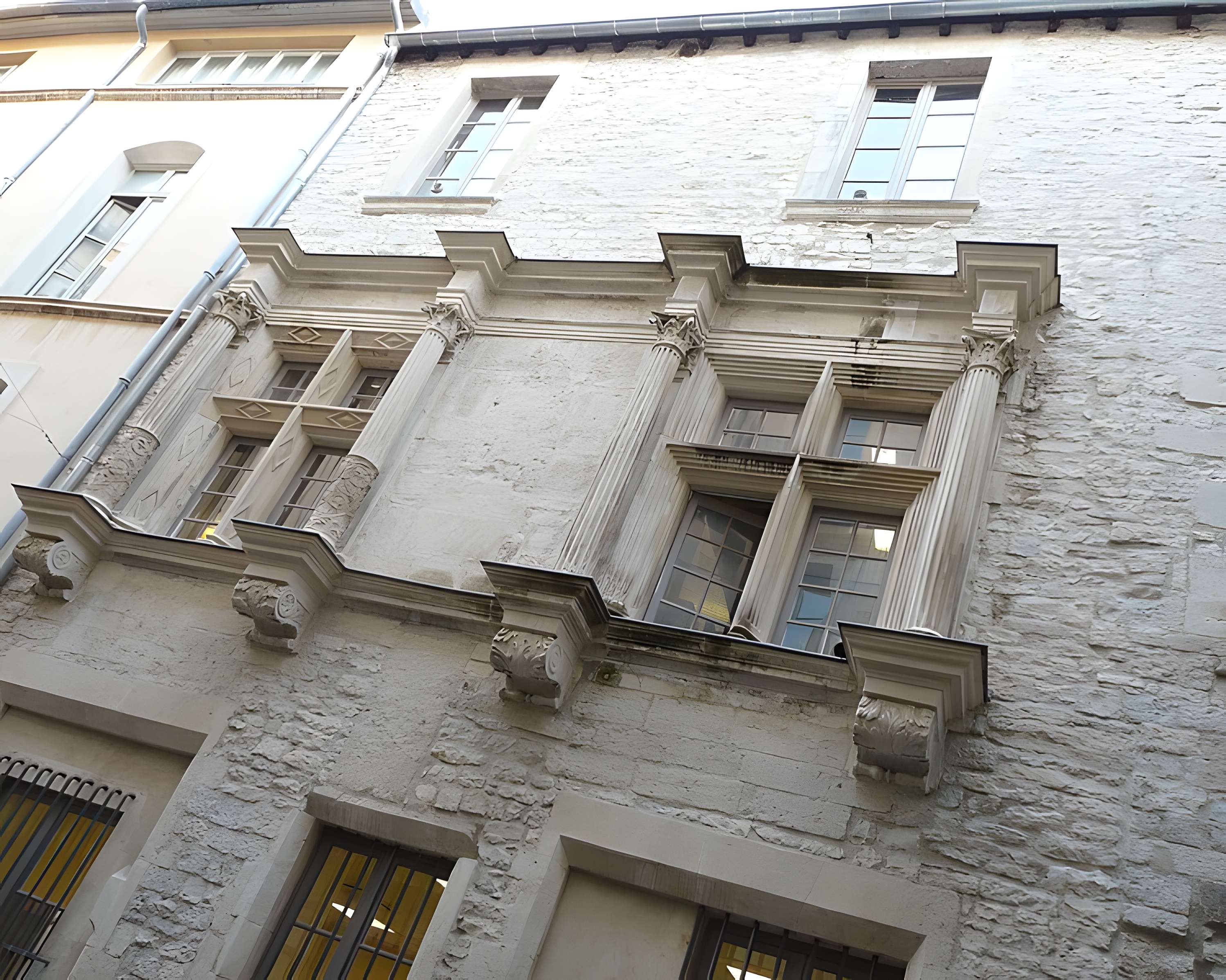 Hôtel de ville de Nîmes