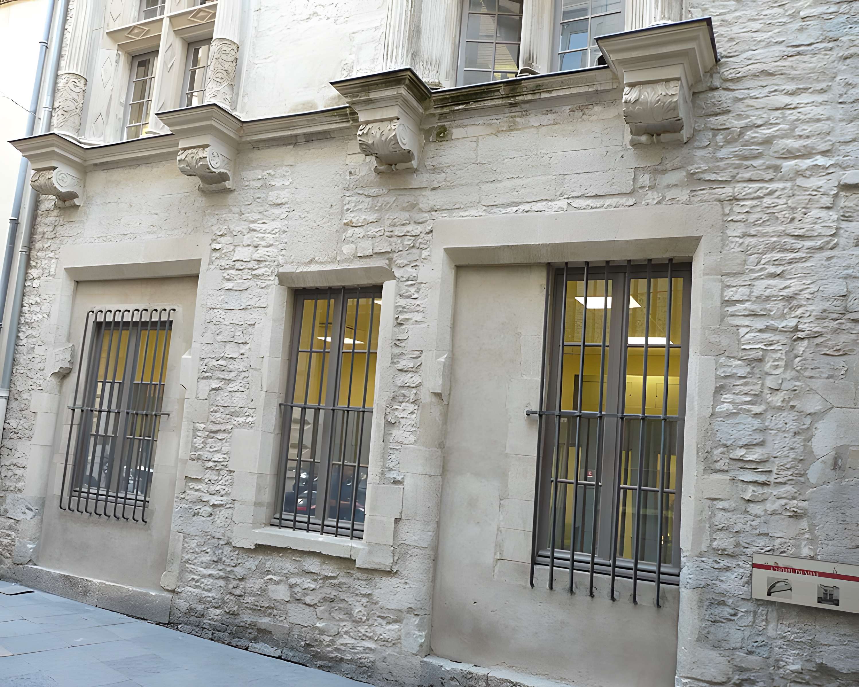 Hôtel de ville de Nîmes