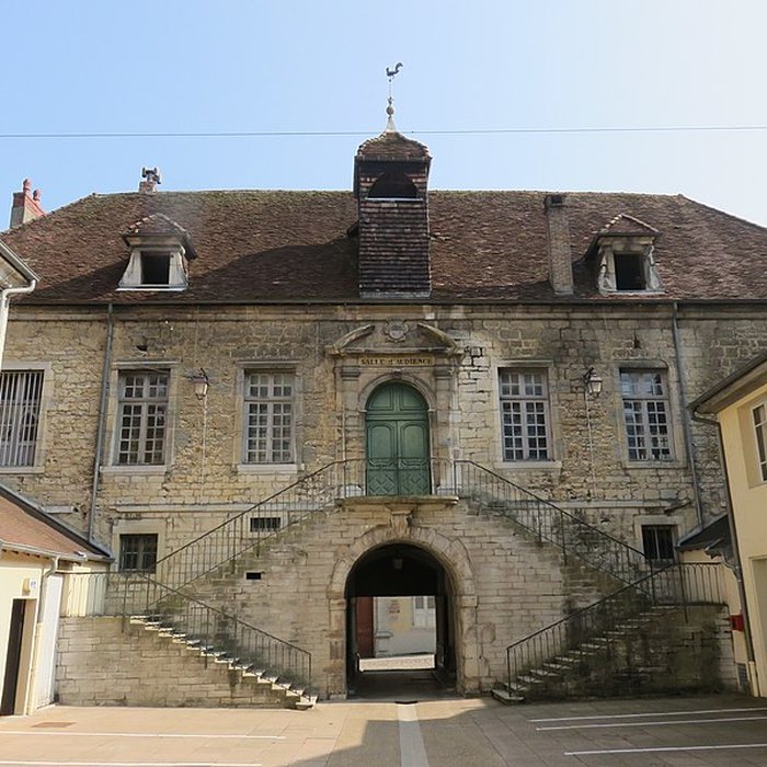 Photo de Hôtel de ville de Poligny