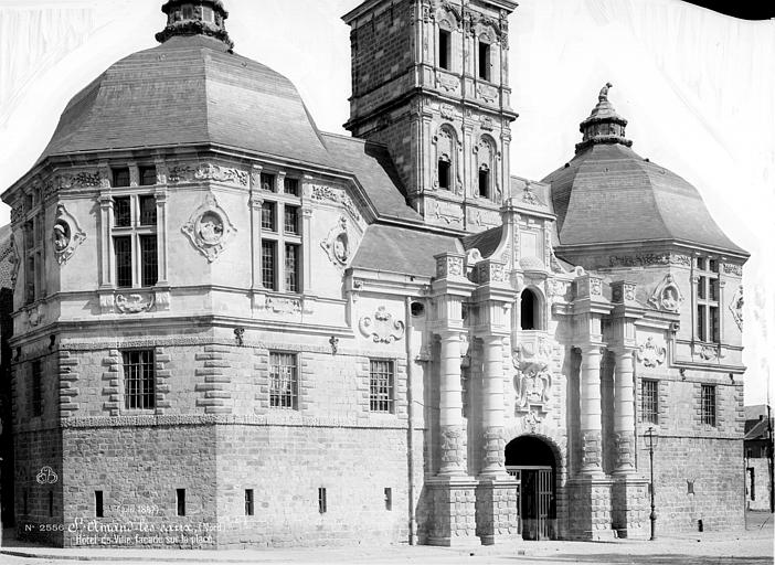 Hôtel de ville de Saint-Amand-les-Eaux