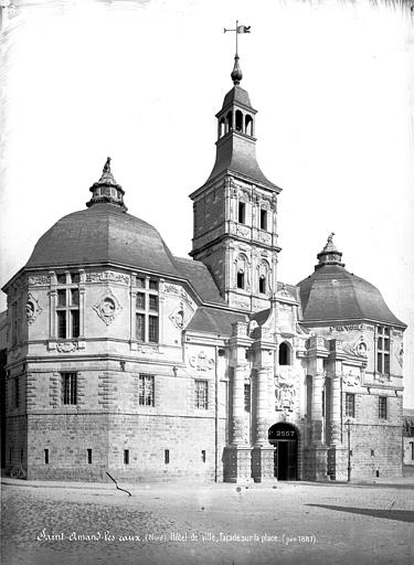Hôtel de ville de Saint-Amand-les-Eaux