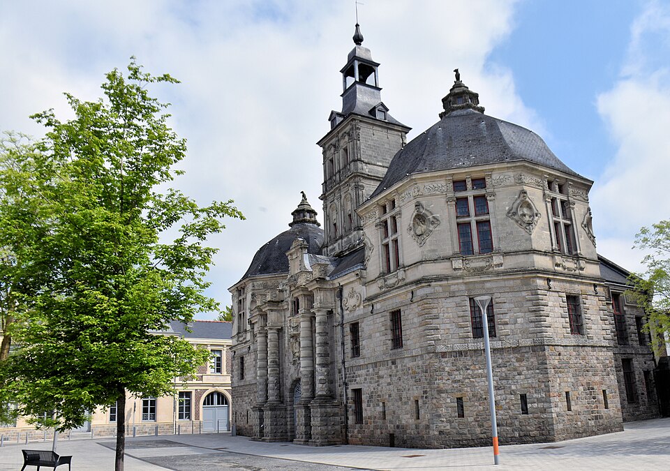 Hôtel de ville de Saint-Amand-les-Eaux