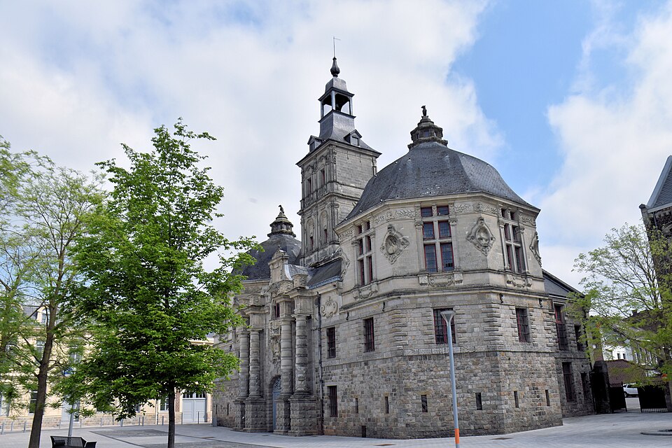 Hôtel de ville de Saint-Amand-les-Eaux
