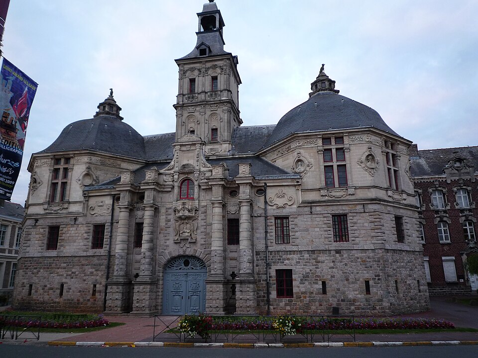 Hôtel de ville de Saint-Amand-les-Eaux