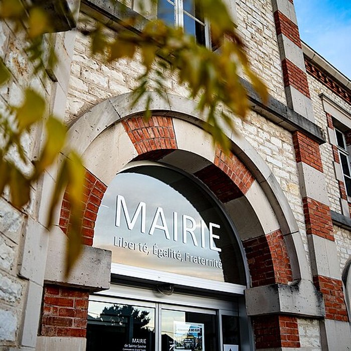 Photo de Hôtel de ville de Sainte-Savine