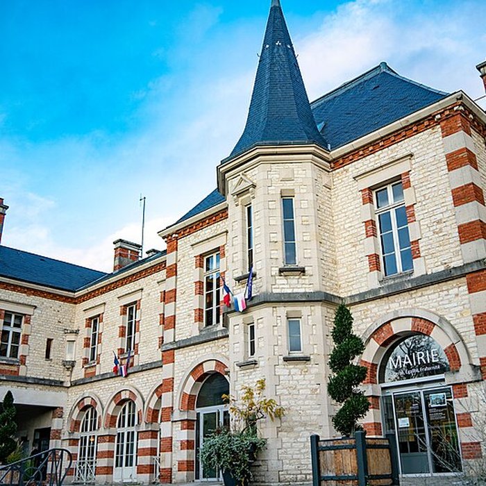 Photo de Hôtel de ville de Sainte-Savine