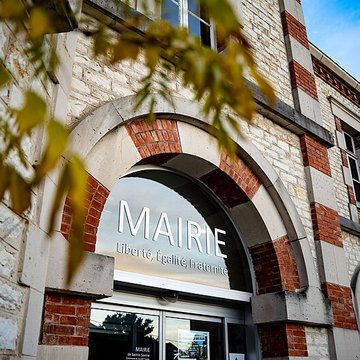 Hôtel de ville de Sainte-Savine