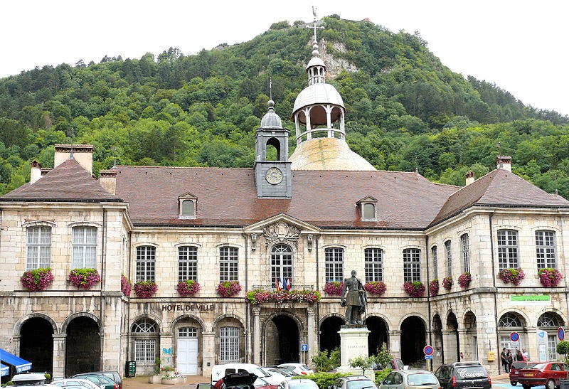 Photo de Hôtel de ville de Salins-les-Bains