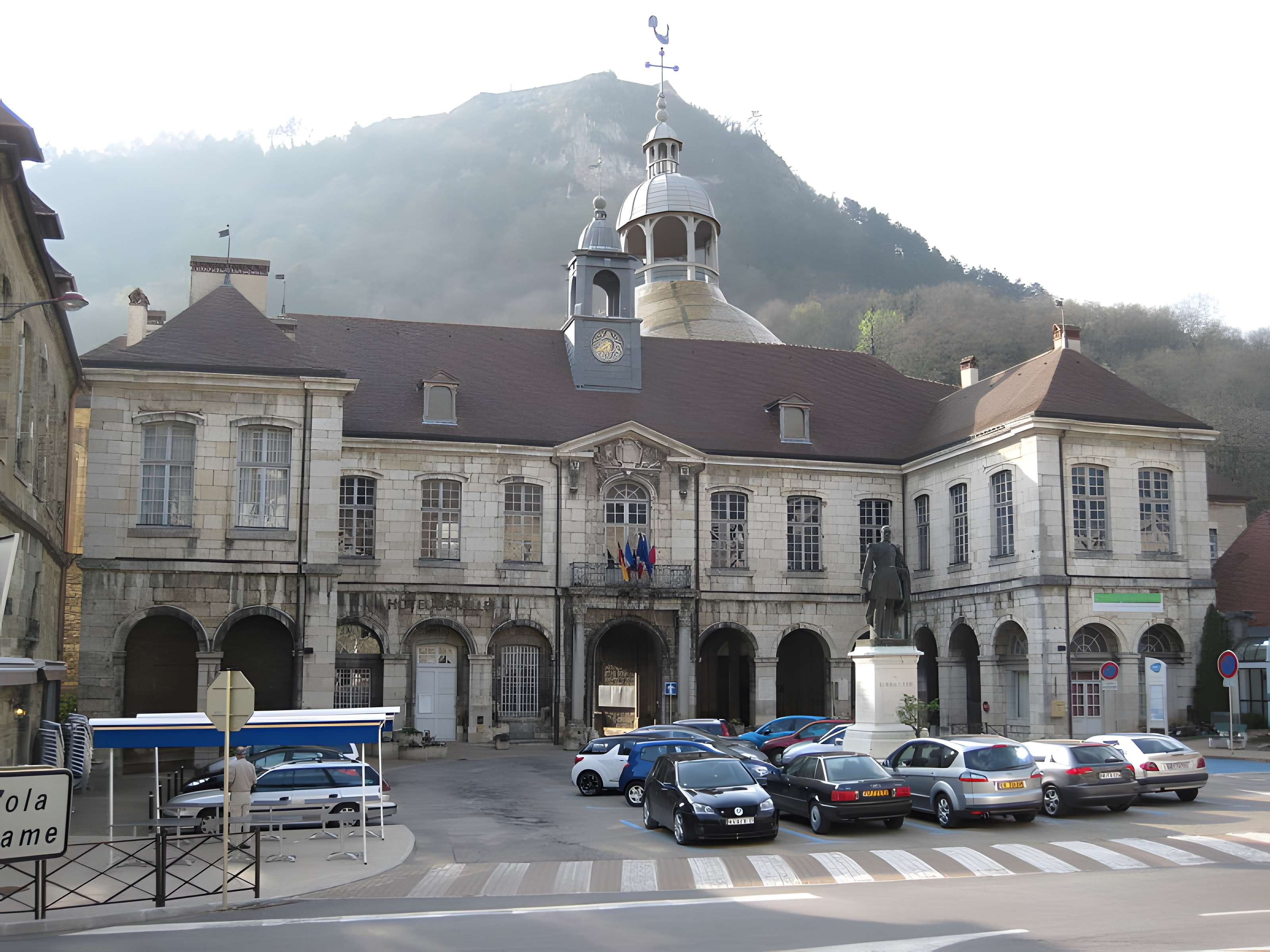 Hôtel de ville de Salins-les-Bains
