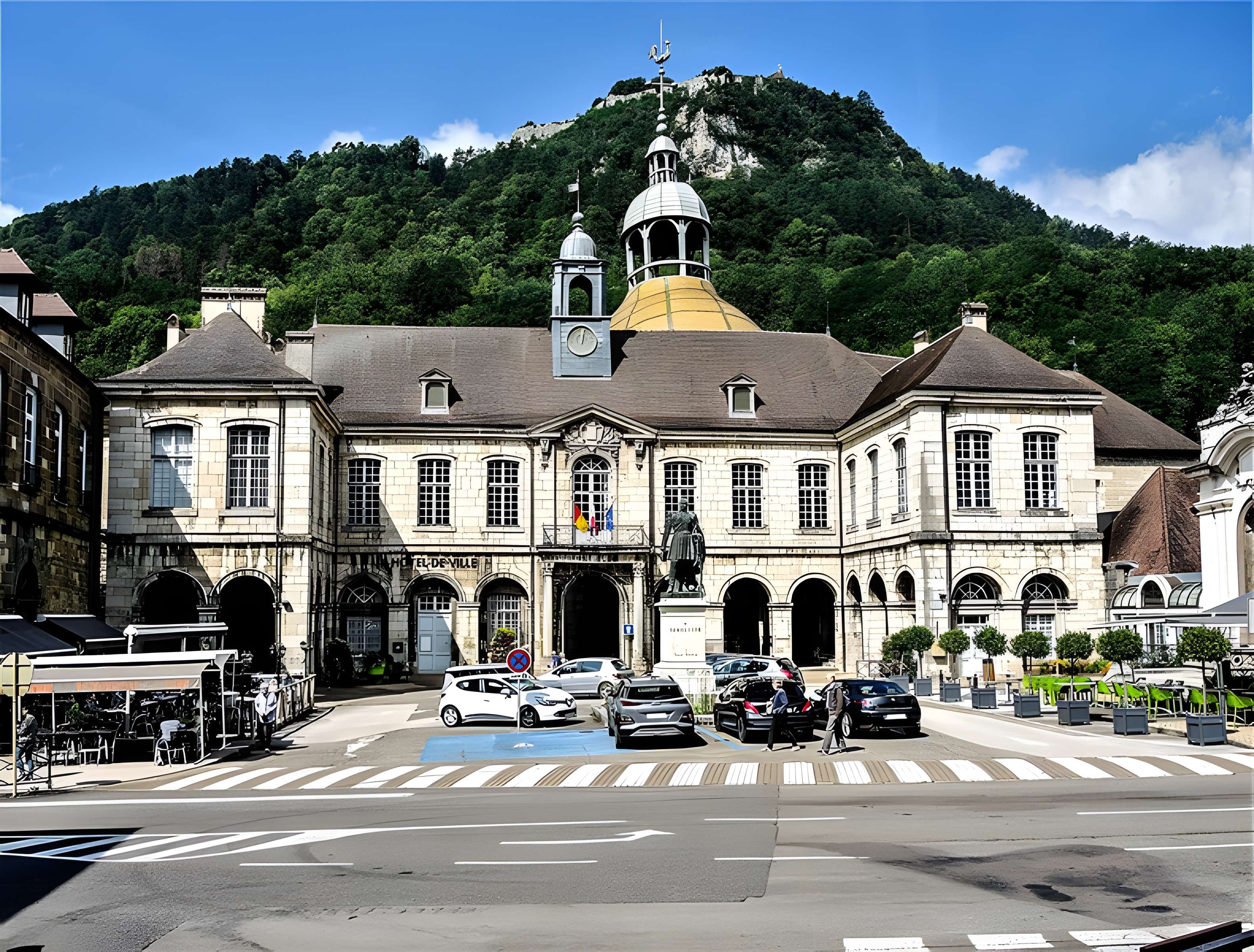 Hôtel de ville de Salins-les-Bains