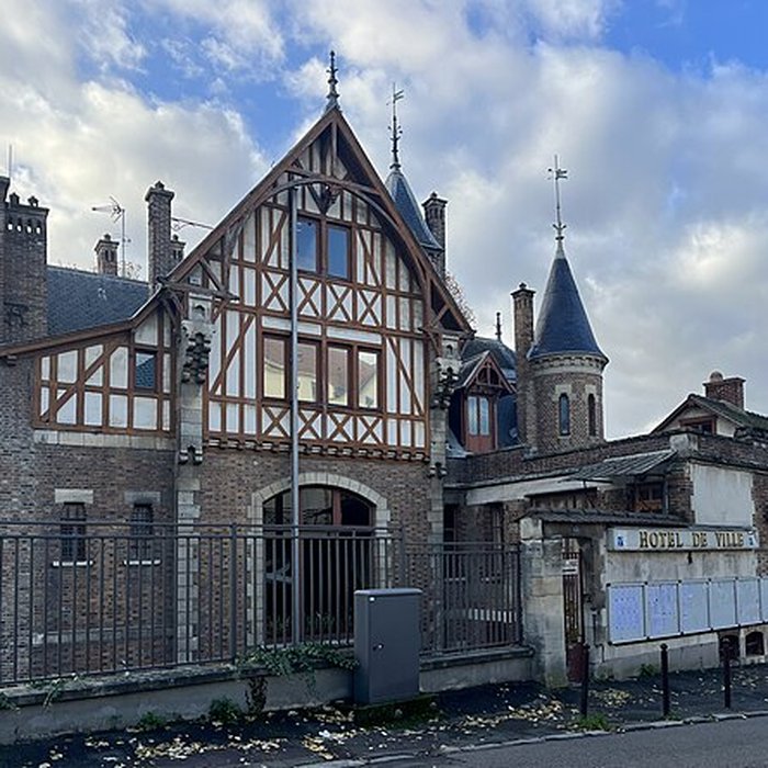 Photo de Ancien manoir de Miraville, actuelle mairie