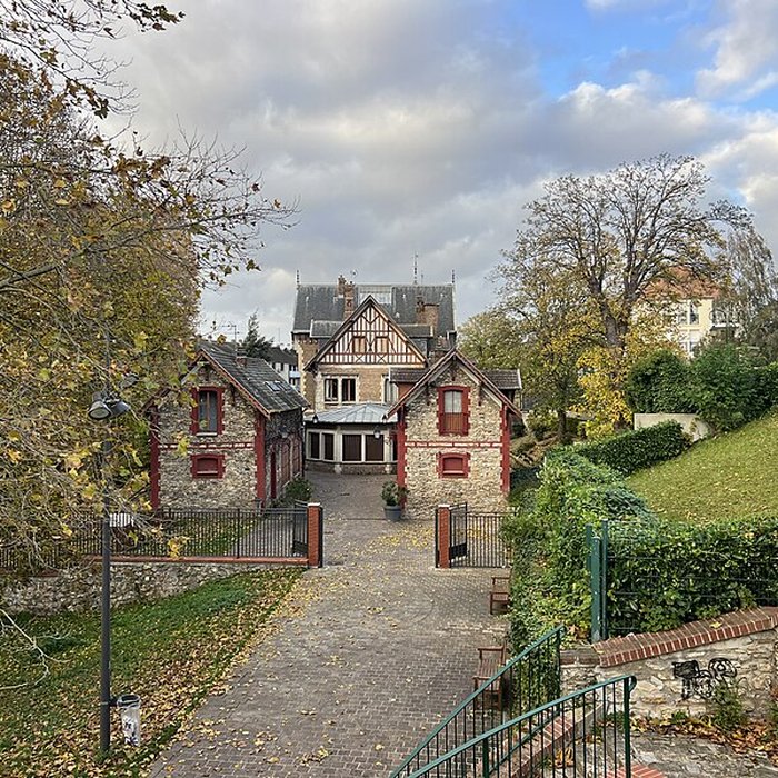 Photo de Ancien manoir de Miraville, actuelle mairie