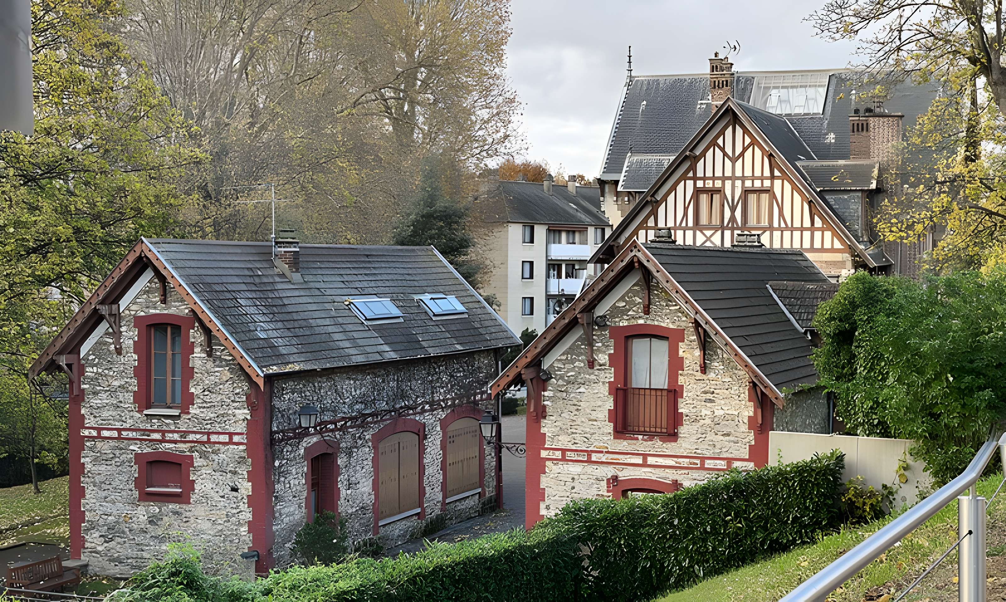 Ancien manoir de Miraville, actuelle mairie