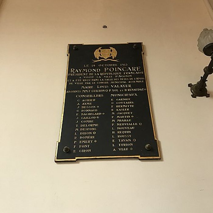 Photo de Hôtel de ville dAvignon