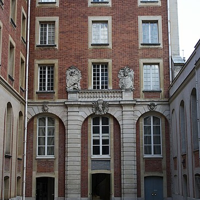 Photo de Hôtel des Affaires étrangères et de la Marine à Versailles