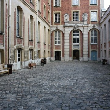Hôtel des Affaires étrangères et de la Marine à Versailles