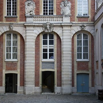 Hôtel des Affaires étrangères et de la Marine à Versailles