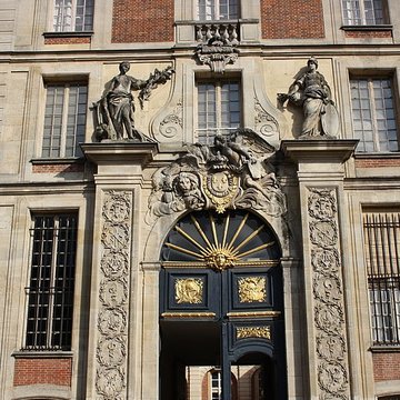 Hôtel des Affaires étrangères et de la Marine à Versailles